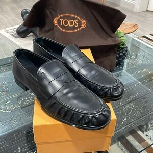 Tod’s loafer